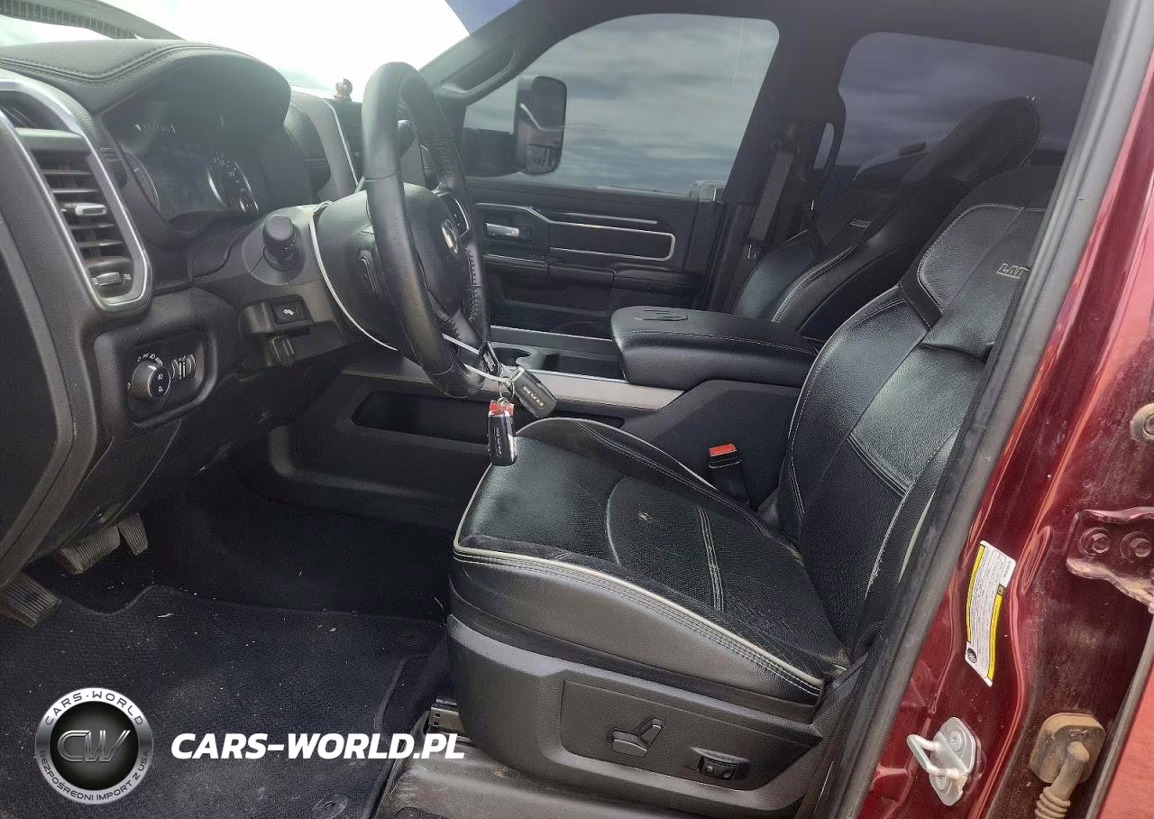 2021 Ram 3500 Laramie VIN:3C63RRJLXMG618516 - 7