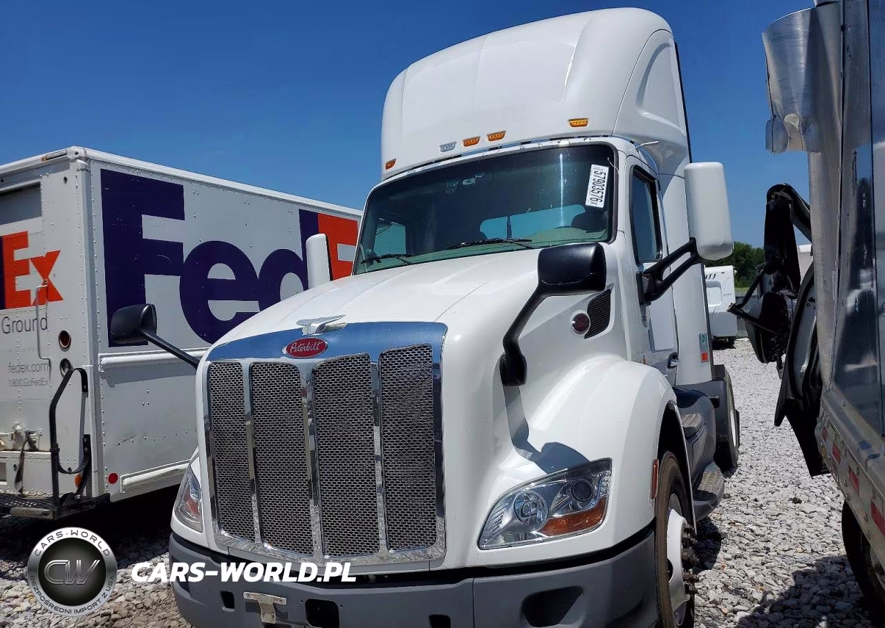 2018 Peterbilt 579 VIN:1XPBA48XXJD478322 - 2