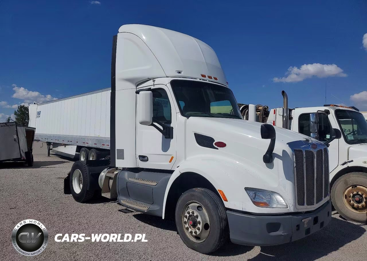2018 Peterbilt 579 Semi Truck