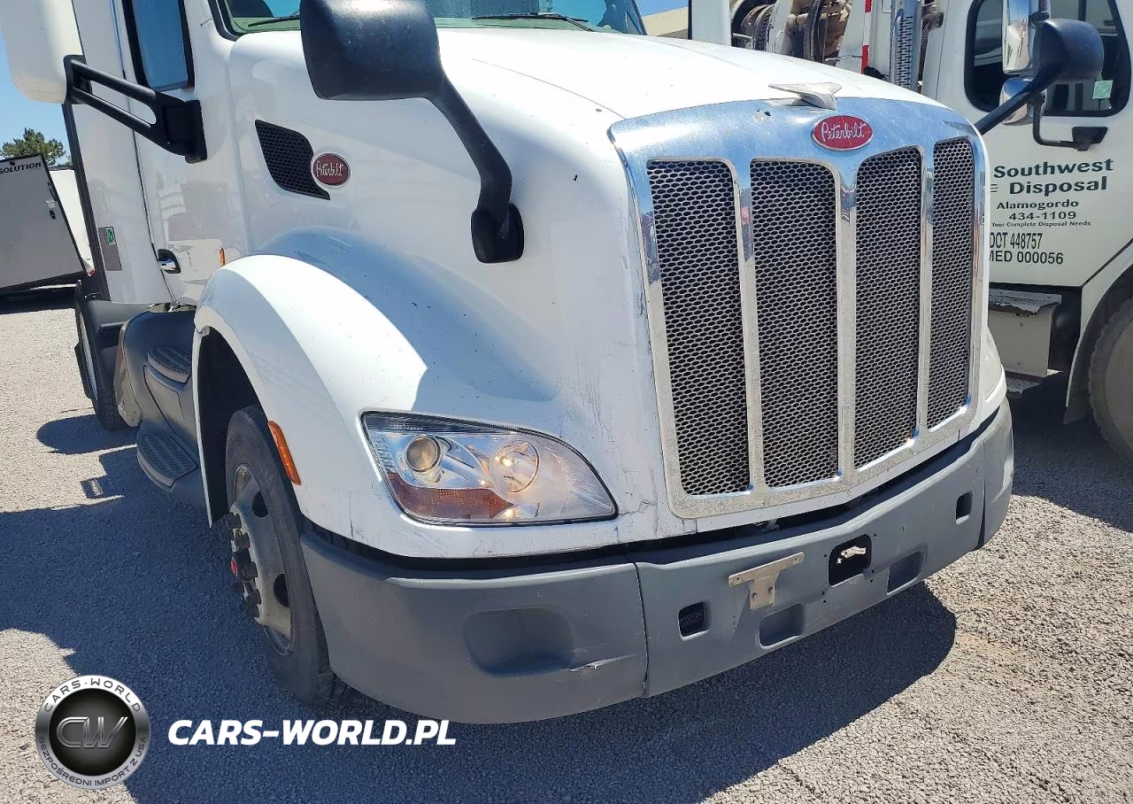 2018 Peterbilt 579 Semi Truck VIN:1XPBA48X7JD478200 - 9