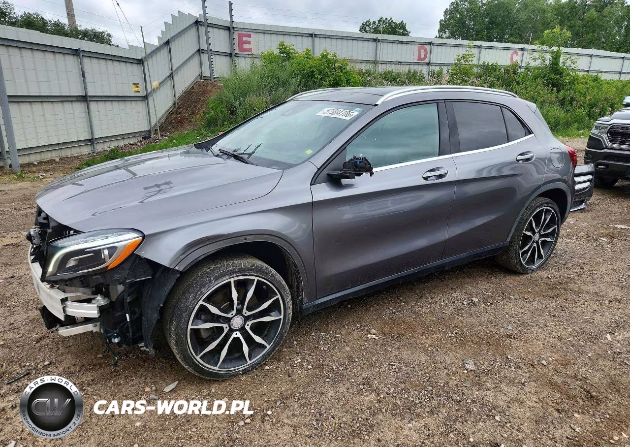 2016 Mercedes-Benz Gla 250 4Matic – zdjęcie 1 z 14