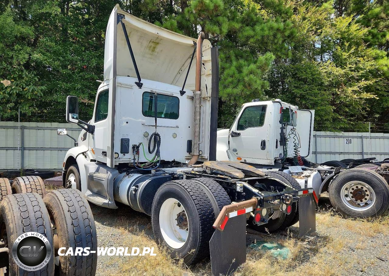 2017 Peterbilt 579 Semi Truck VIN:1XPBA48X0HD428670 - 3