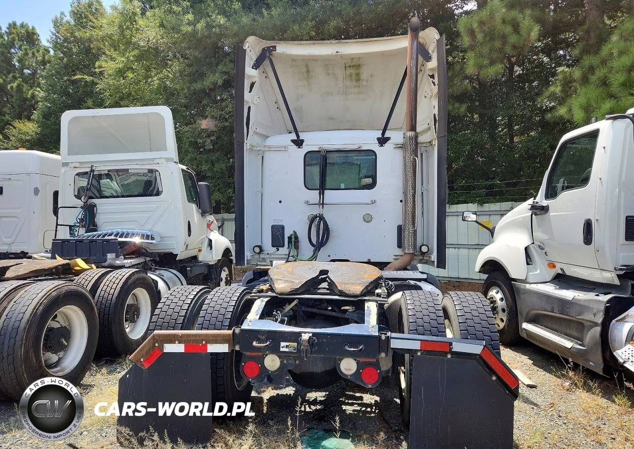 2017 Peterbilt 579 Semi Truck VIN:1XPBA48X0HD428670 - 6