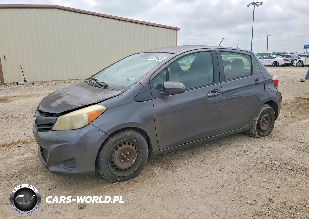 2012 Toyota Yaris 5-Door Le