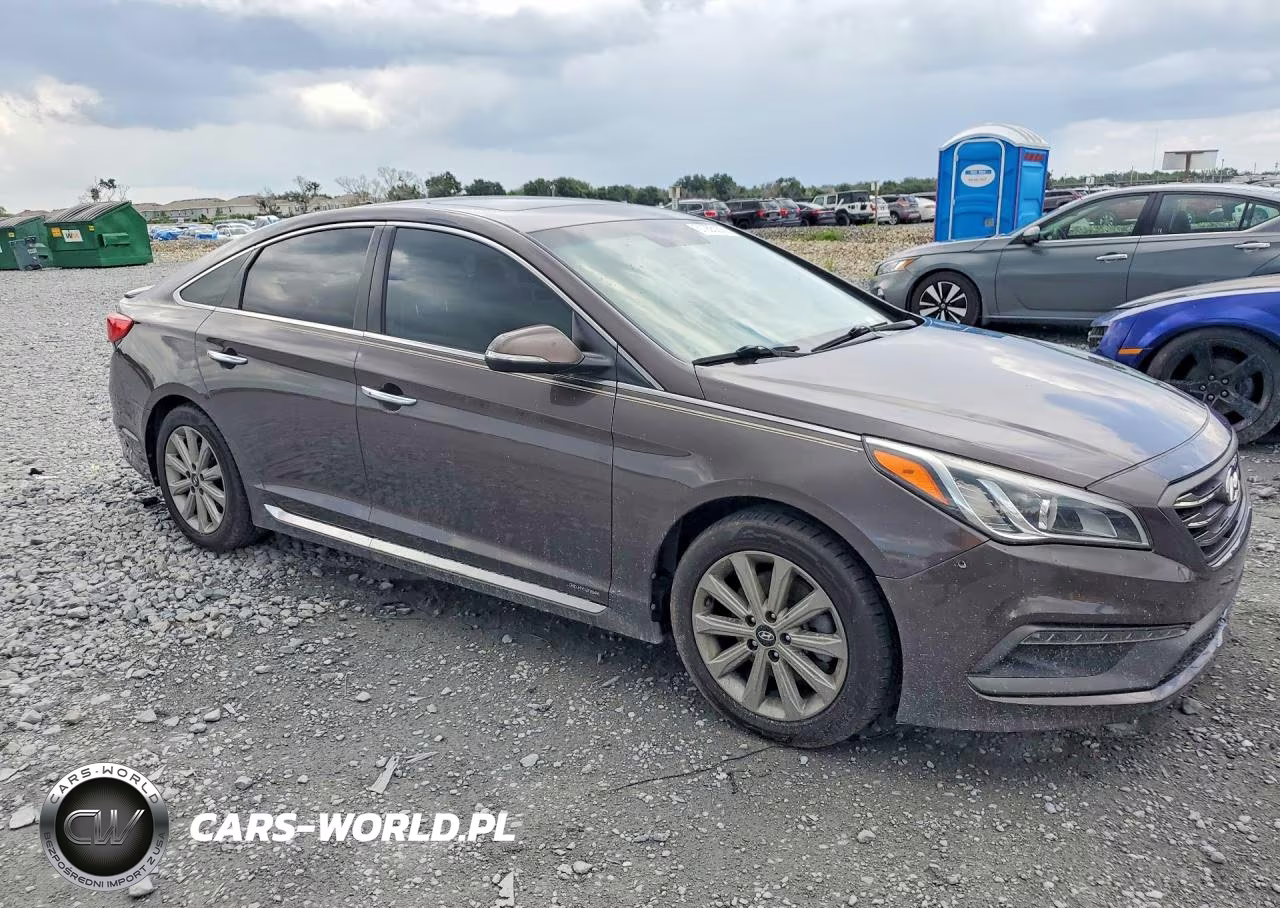 2017 Hyundai Sonata Limited VIN:5NPE34AF1HH527616 - 4