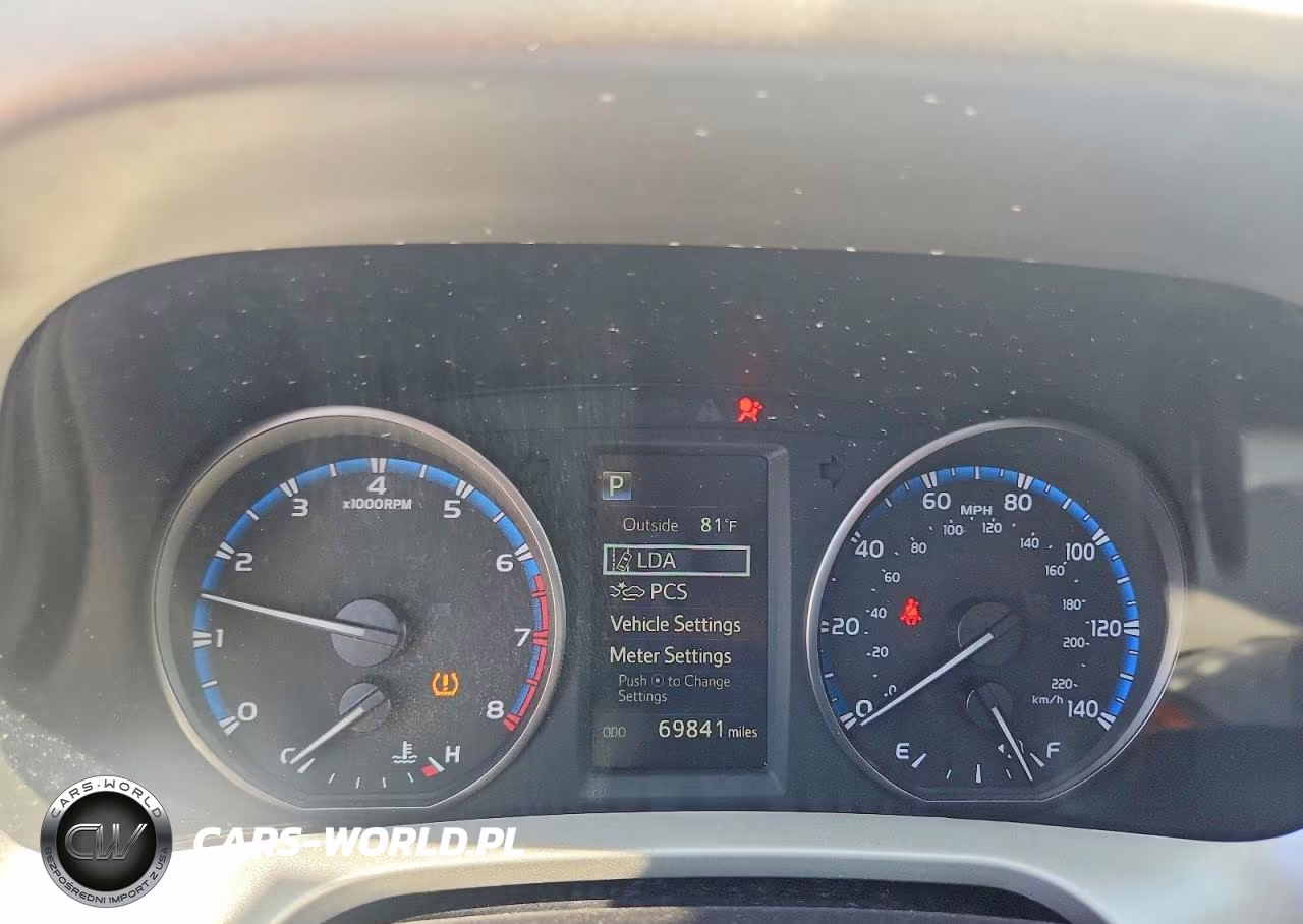 2017 Toyota Rav4 Xle VIN:2T3RFREV9HW613353 - 9