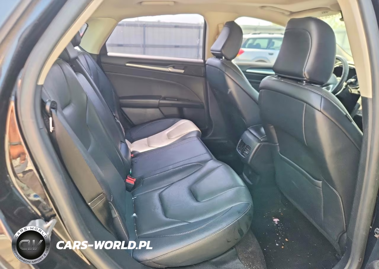2020 Ford Fusion Titanium VIN:3FA6P0D94LR137919 - 10