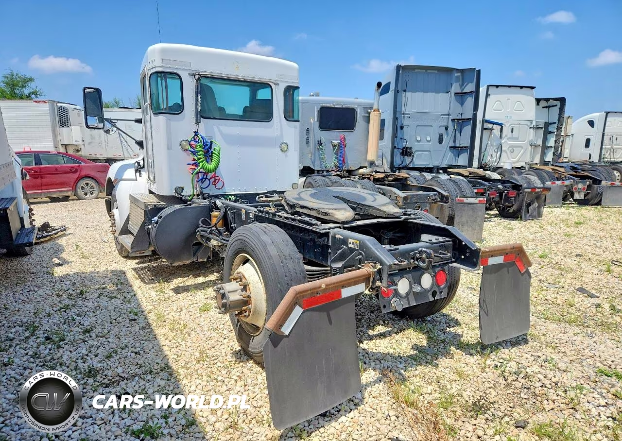 2015 Kenworth Construction T370 VIN:2XKHAJ7XXFM462686 - 3