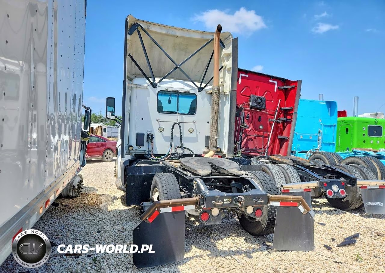 2018 Peterbilt 579 Semi Truck VIN:1XPBA48X9JD477436 - 3