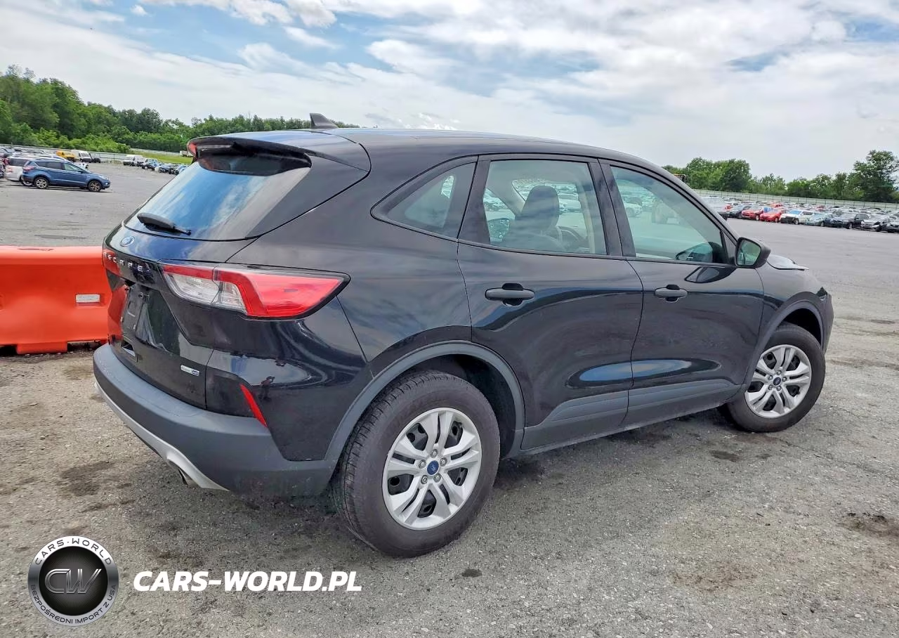 2020 Ford Escape S VIN:1FMCU9F62LUB46796 - 3