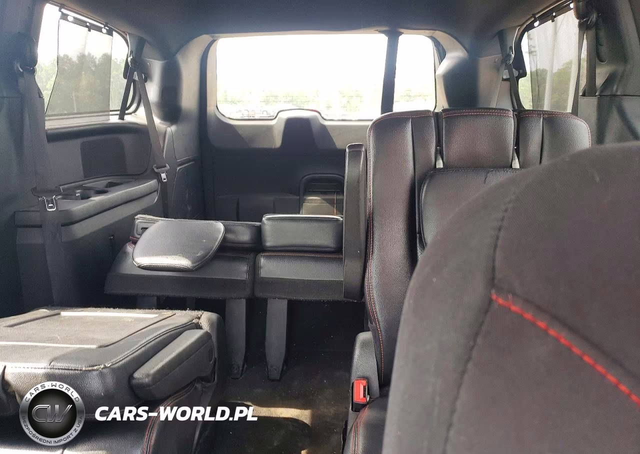 2016 Dodge Grand Caravan R-T VIN:2C4RDGEG1GR224212 - 10