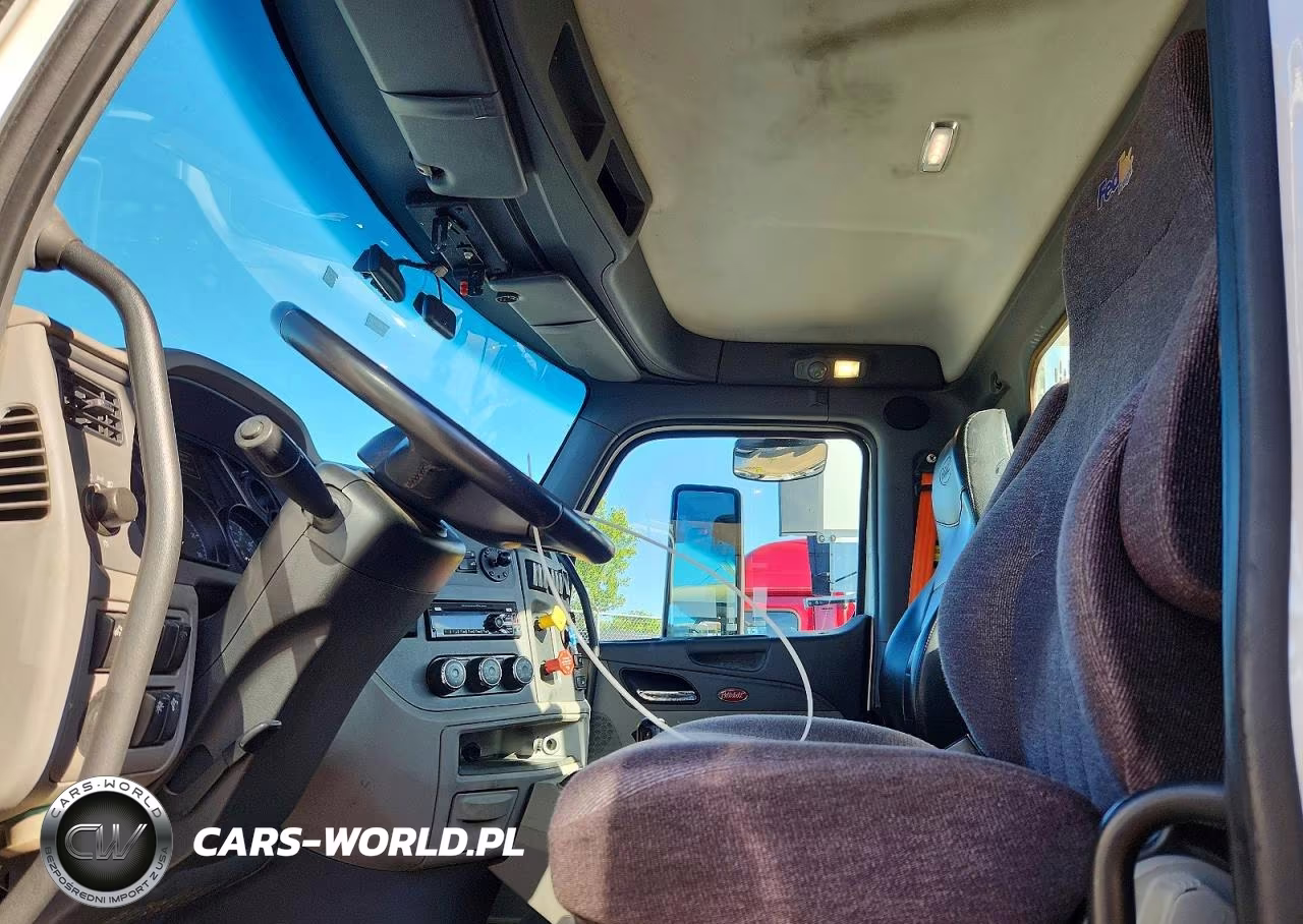 2017 Peterbilt 579 Semi Truck VIN:1XPBA48X0HD428801 - 5