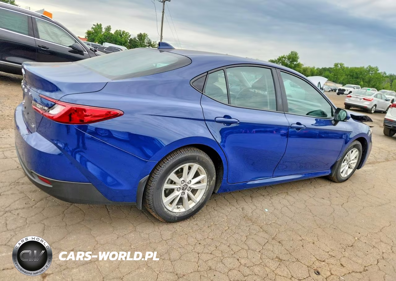 2025 Toyota Camry Le VIN:4T1DBADKXSU022334 - 3