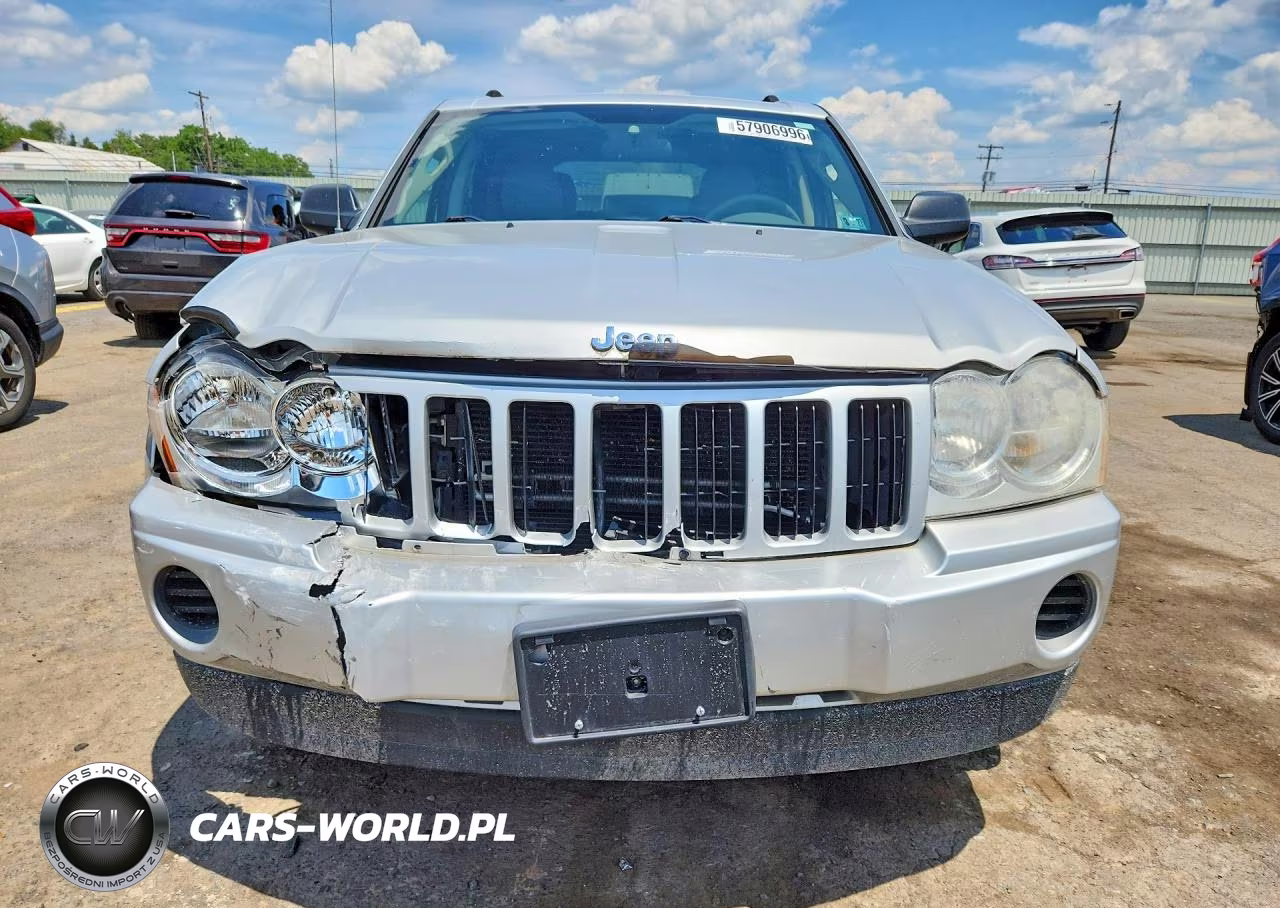 2007 Jeep Grand Cherokee Laredo VIN:1J8GR48KX7C580943 - 5