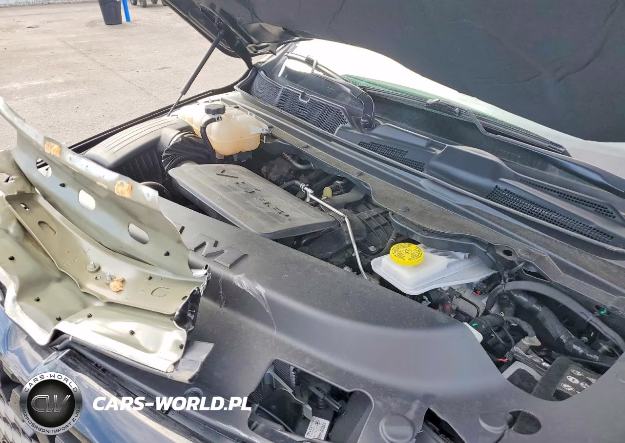 2025 Ram 1500 Tradesman VIN:1C6RRFGG1SN676649 - 11