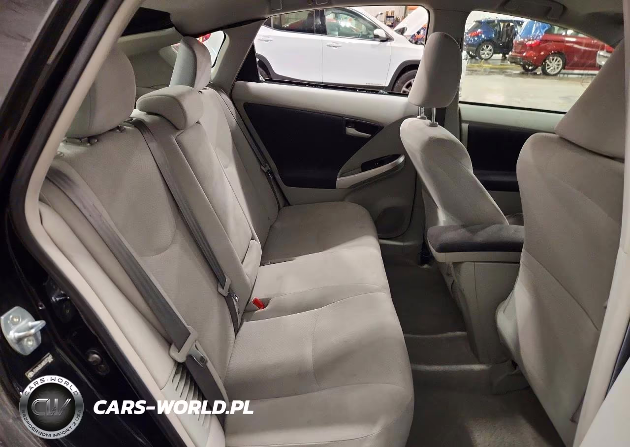 2011 Toyota Prius Two VIN:JTDKN3DUXB5372847 - 10