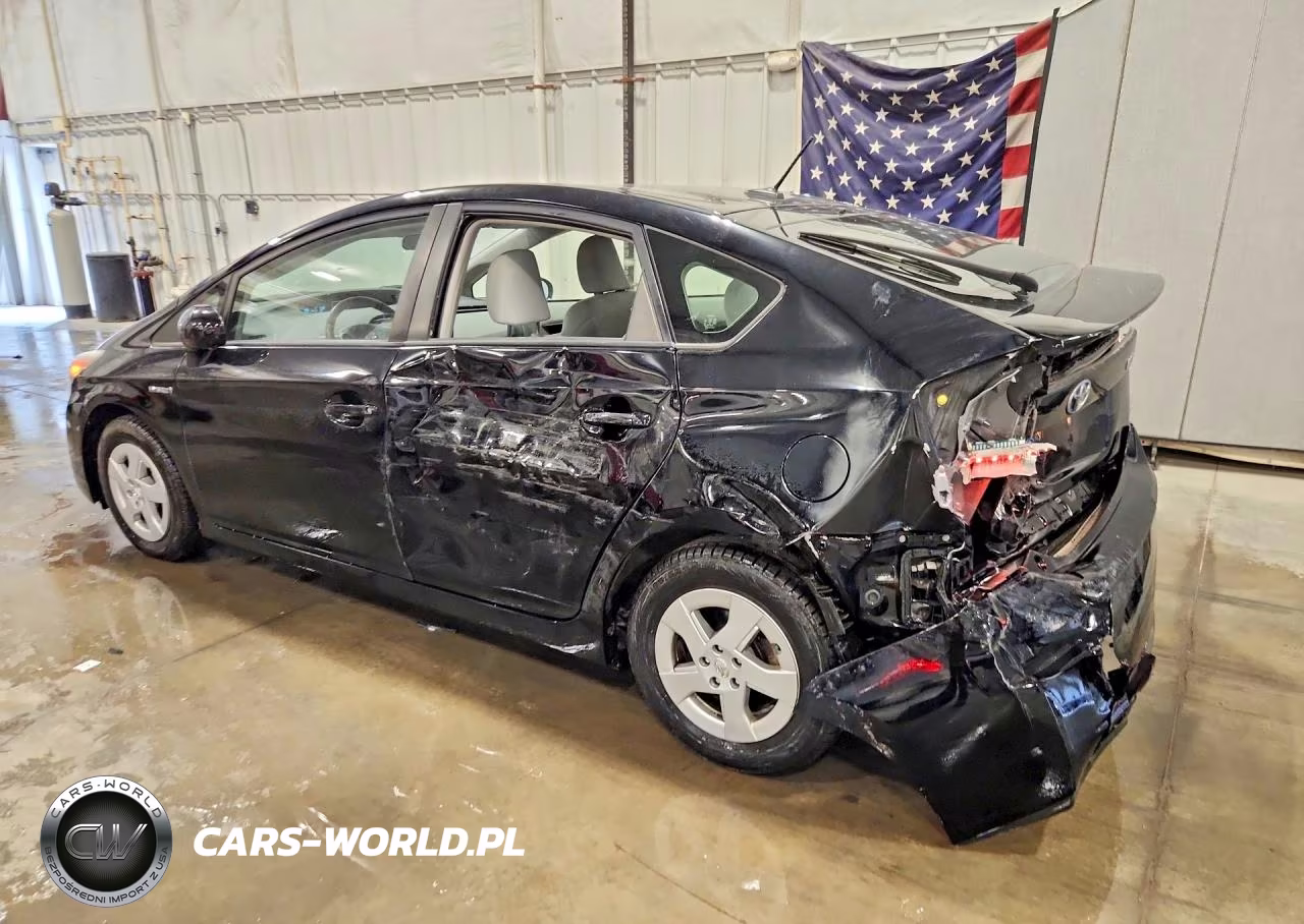2011 Toyota Prius Two VIN:JTDKN3DUXB5372847 - 2