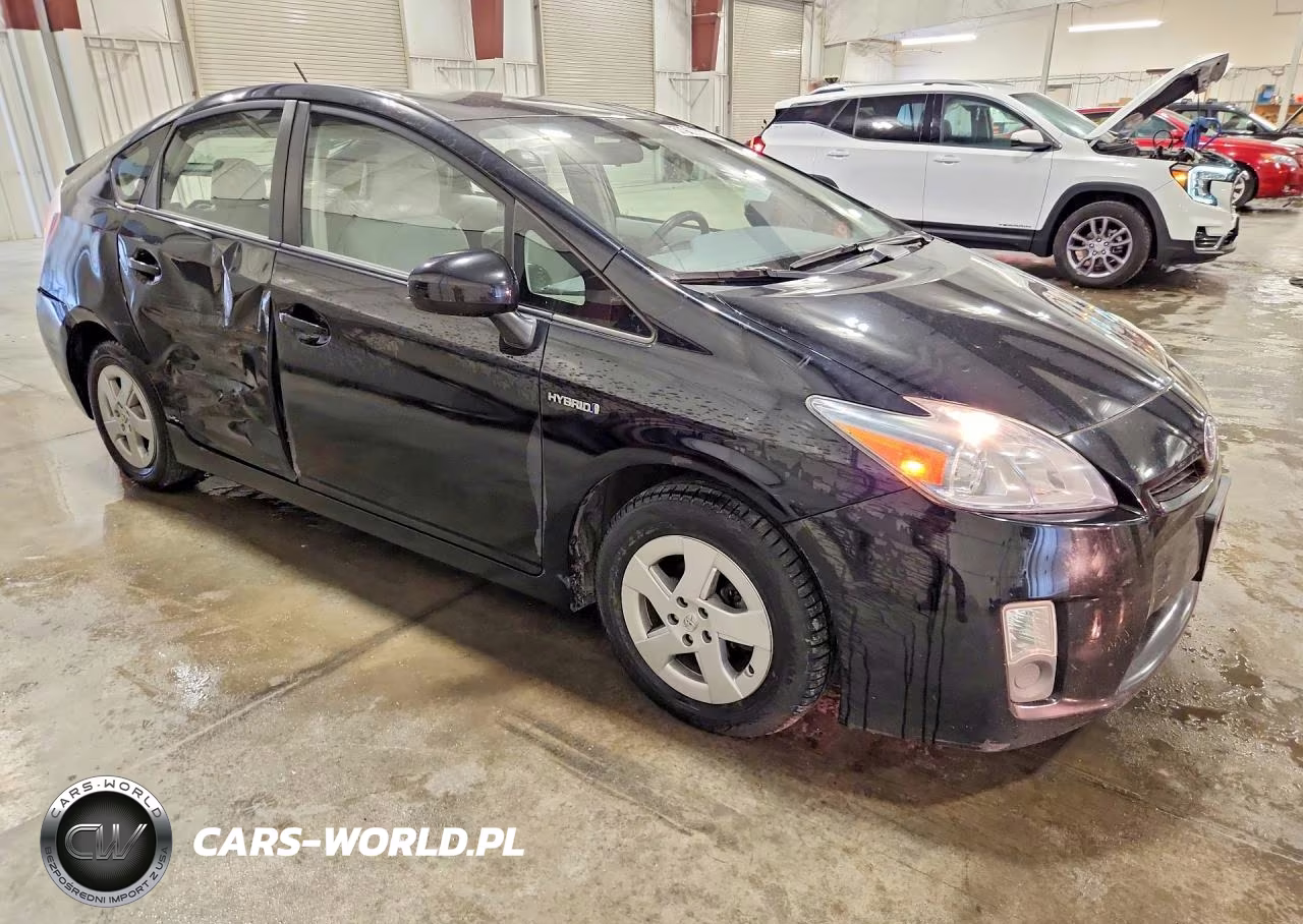 2011 Toyota Prius Two VIN:JTDKN3DUXB5372847 - 4