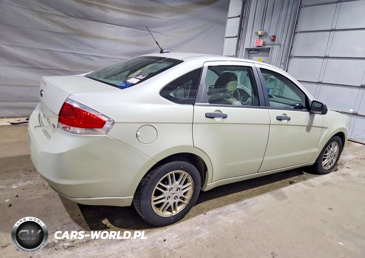 2011 Ford Focus Se VIN:1FAHP3FN7BW123447 - 3