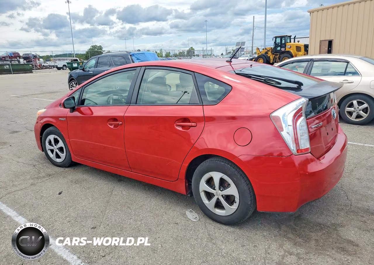 2015 Toyota Prius Two VIN:JTDKN3DU4F0440823 - 2