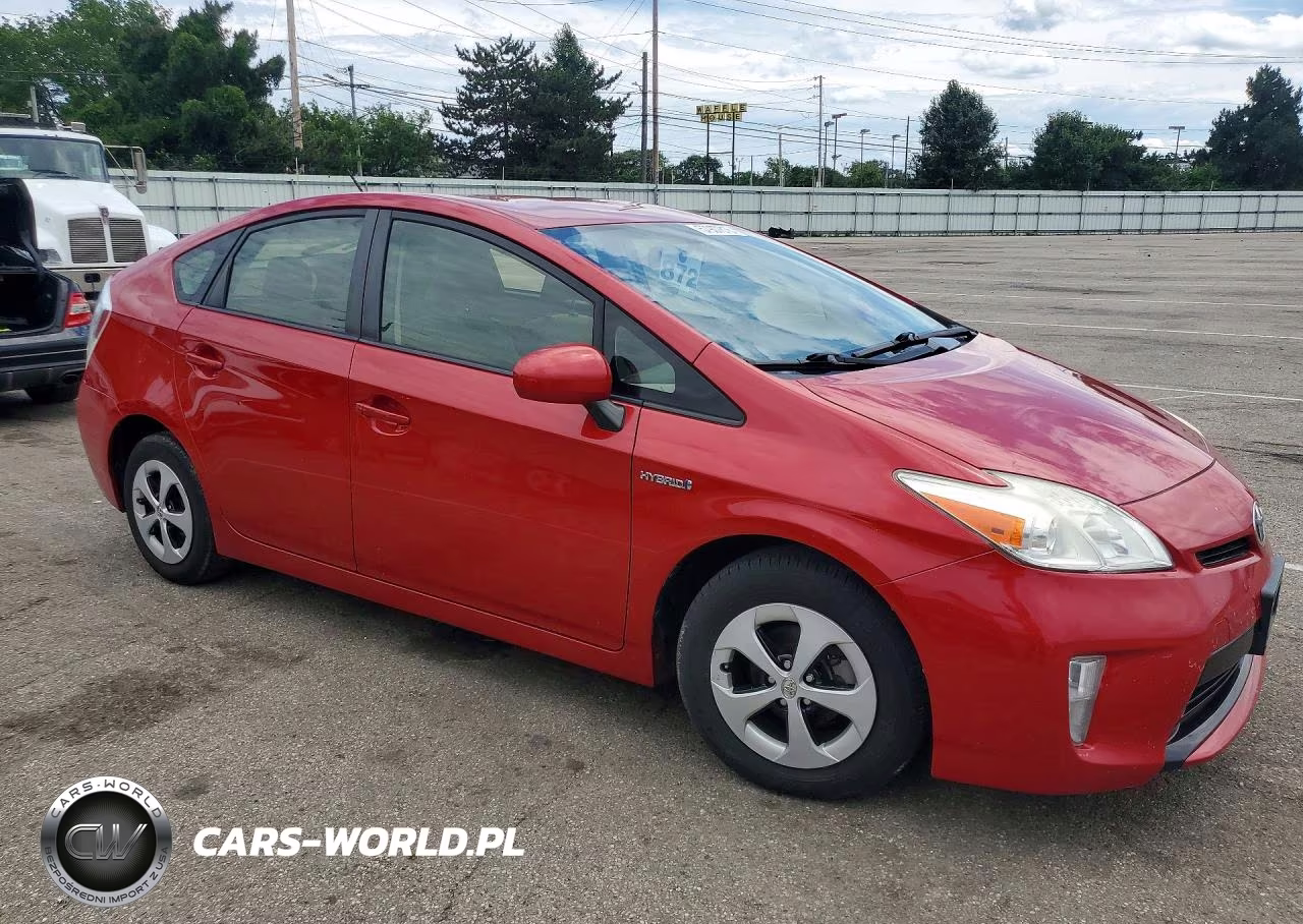 2015 Toyota Prius Two VIN:JTDKN3DU4F0440823 - 4