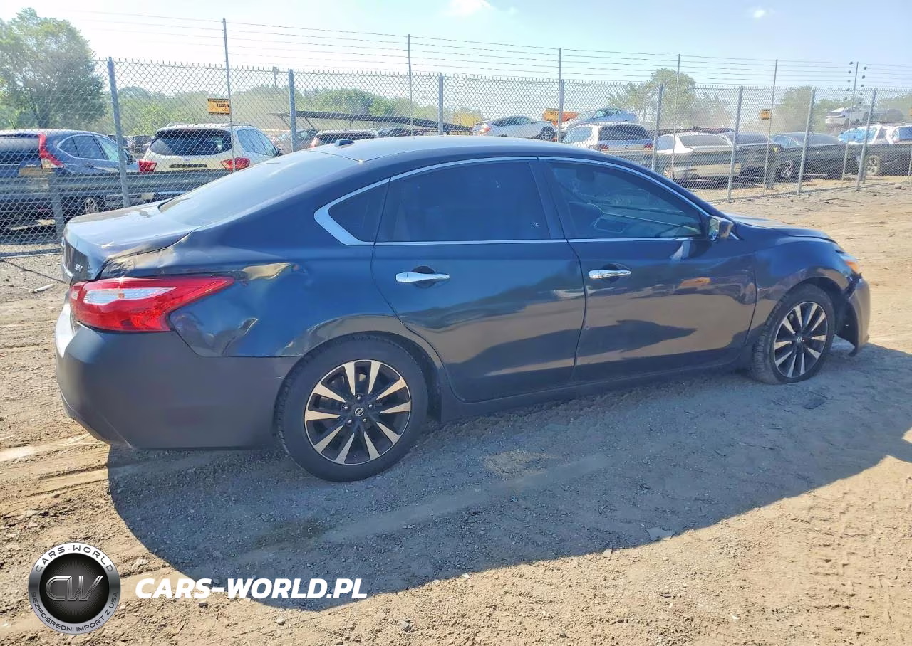 2018 Nissan Altima VIN:1N4AL3AP8JC255140 - 3