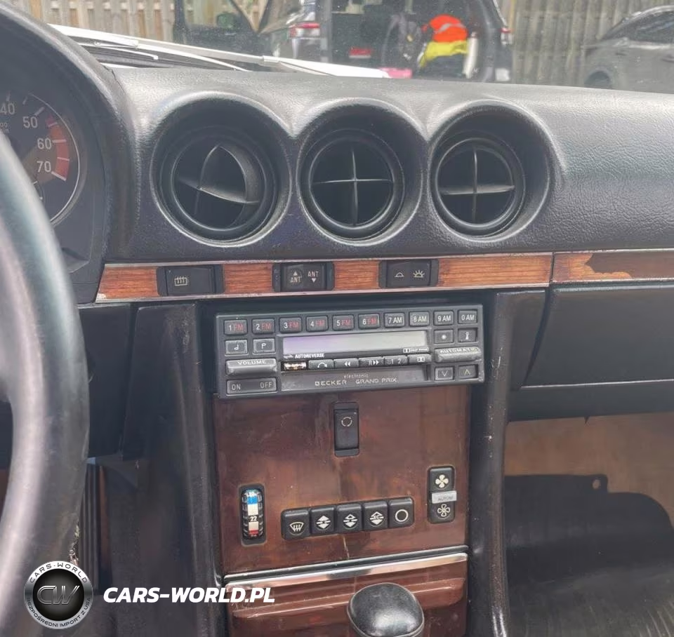 1988 Mercedes-Benz 560 Sl VIN:WDBBA48D5JA084797 - 11