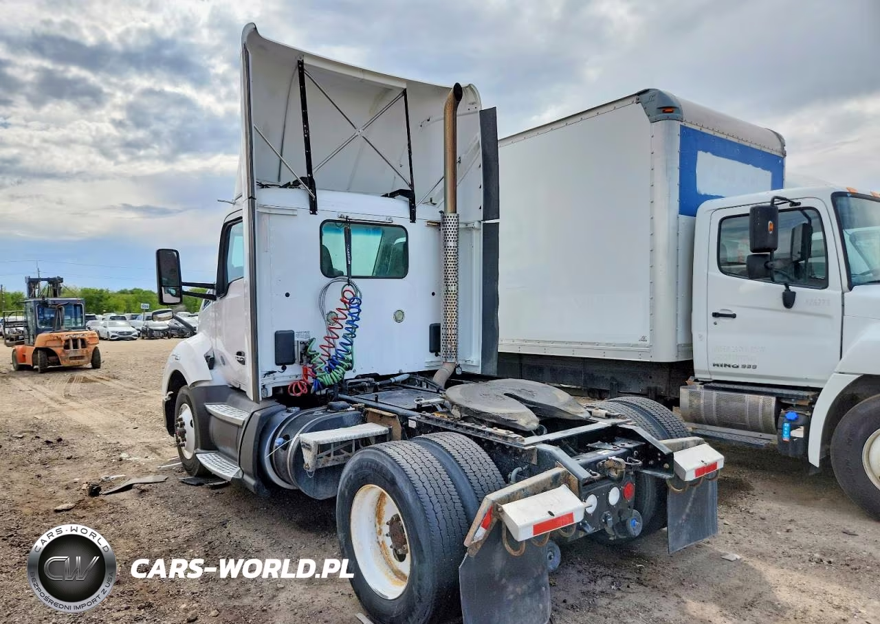 2016 Kenworth T680 Semi Truck VIN:1XKYA48X9GJ496711 - 3