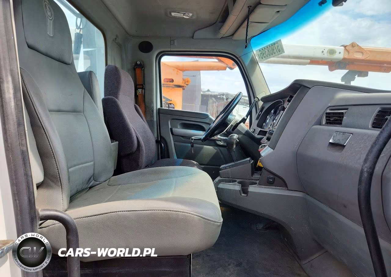 2016 Kenworth T680 Semi Truck VIN:1XKYA48X9GJ496711 - 5