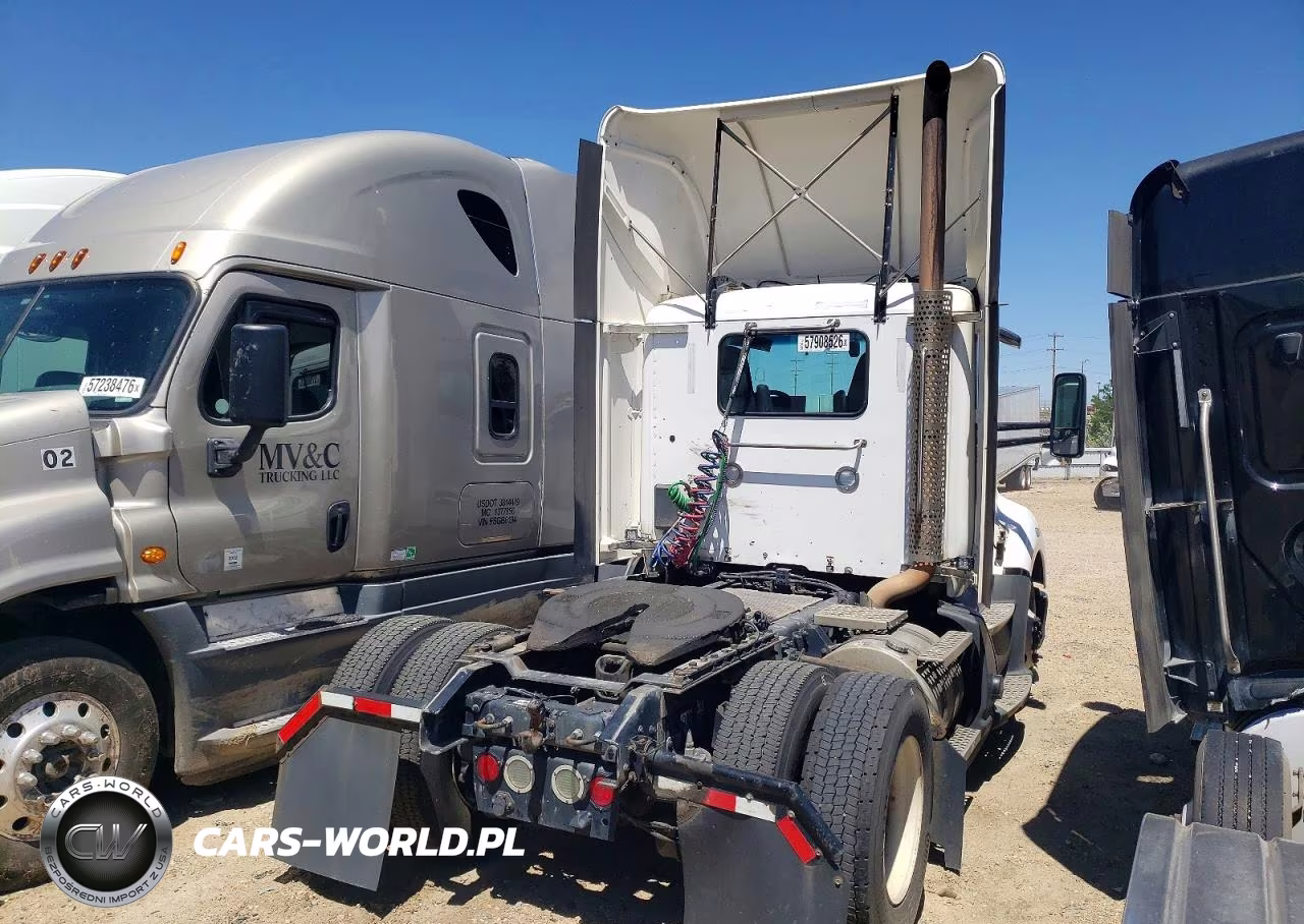 2021 Kenworth T680 Semi Truck VIN:1XKYA48X2MJ440766 - 4