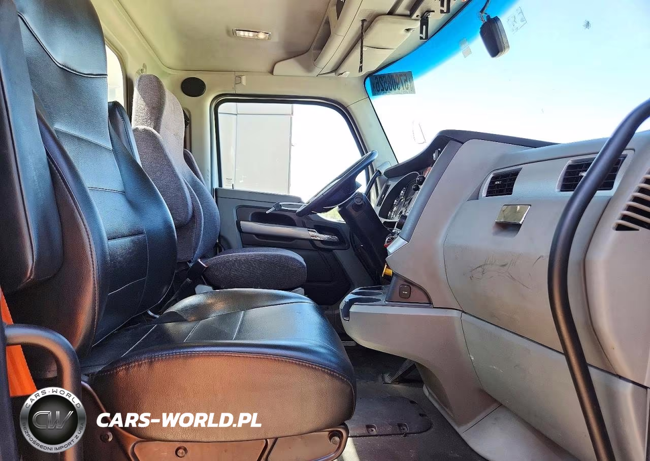 2021 Kenworth T680 Semi Truck VIN:1XKYA48X2MJ440766 - 5