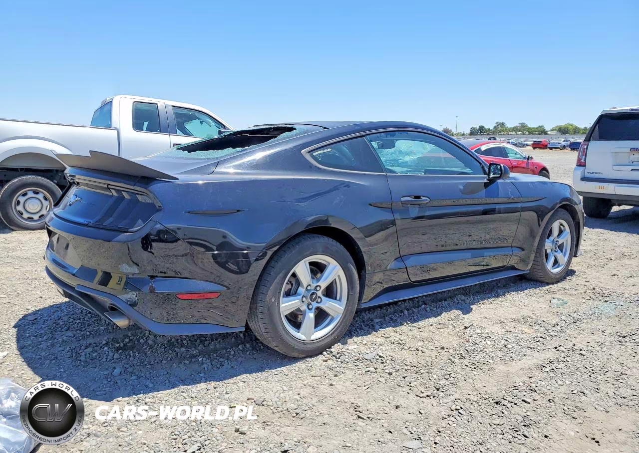 2018 Ford Mustang VIN:1FA6P8TH2J5180856 - 3
