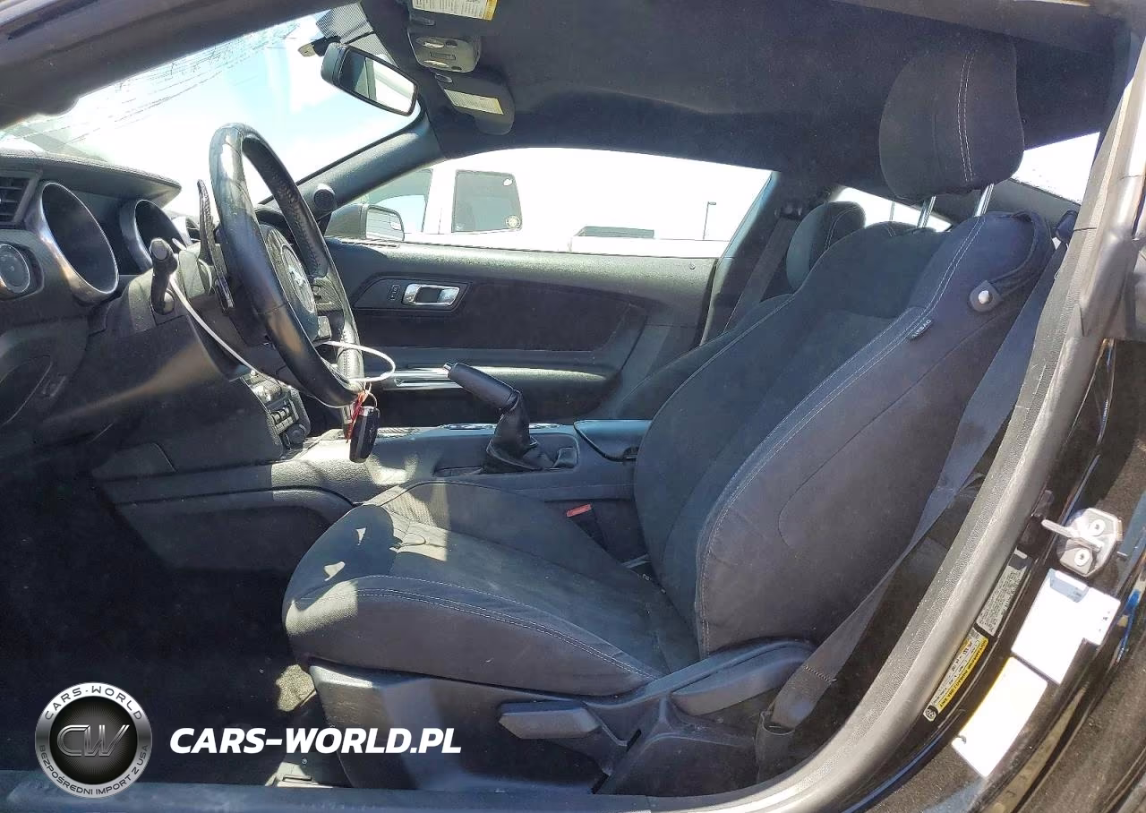 2018 Ford Mustang VIN:1FA6P8TH2J5180856 - 7