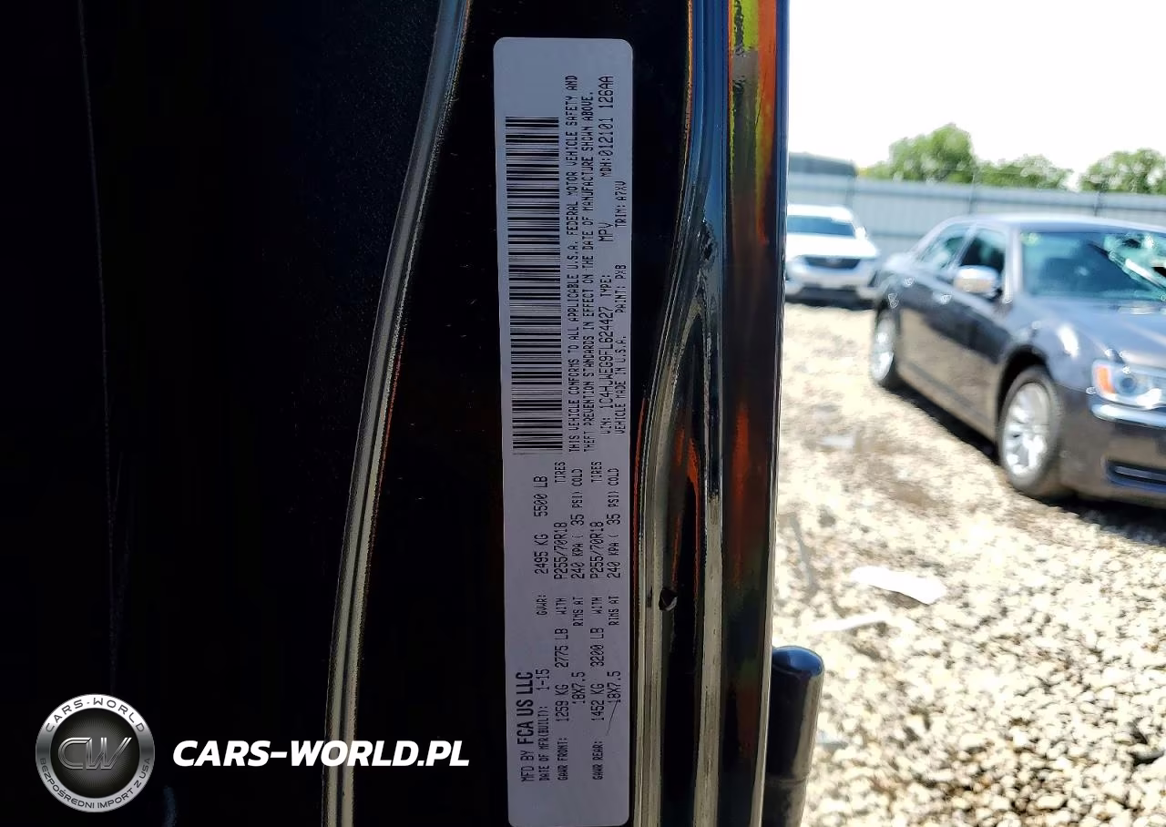 2015 Jeep Wrangler Unlimited Sahara VIN:1C4HJWEG9FL624427 - 12
