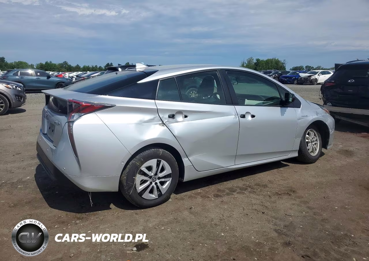 2018 Toyota Prius Two VIN:JTDKBRFU4J3588969 - 3