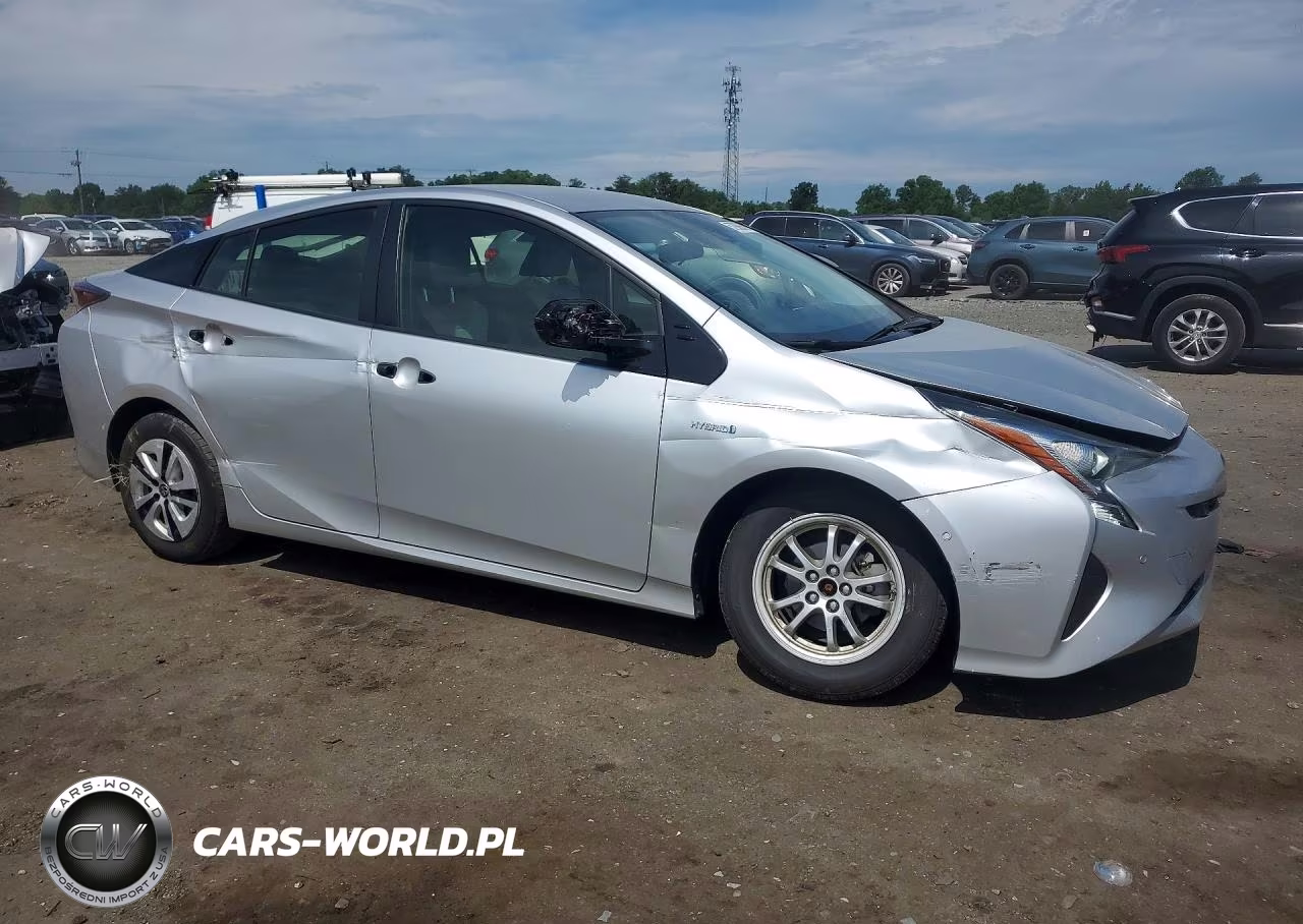 2018 Toyota Prius Two VIN:JTDKBRFU4J3588969 - 4