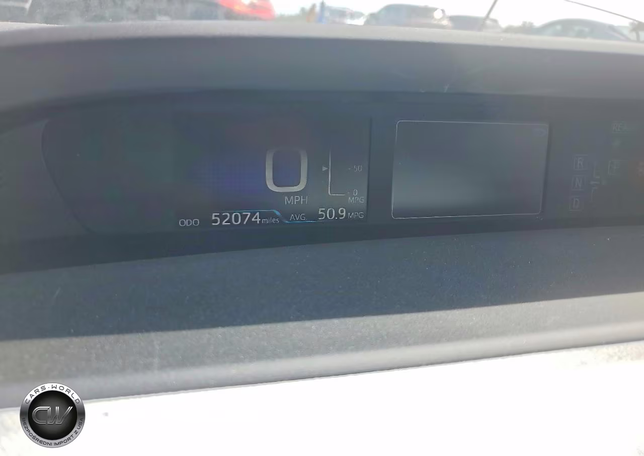 2018 Toyota Prius Two VIN:JTDKBRFU4J3588969 - 9