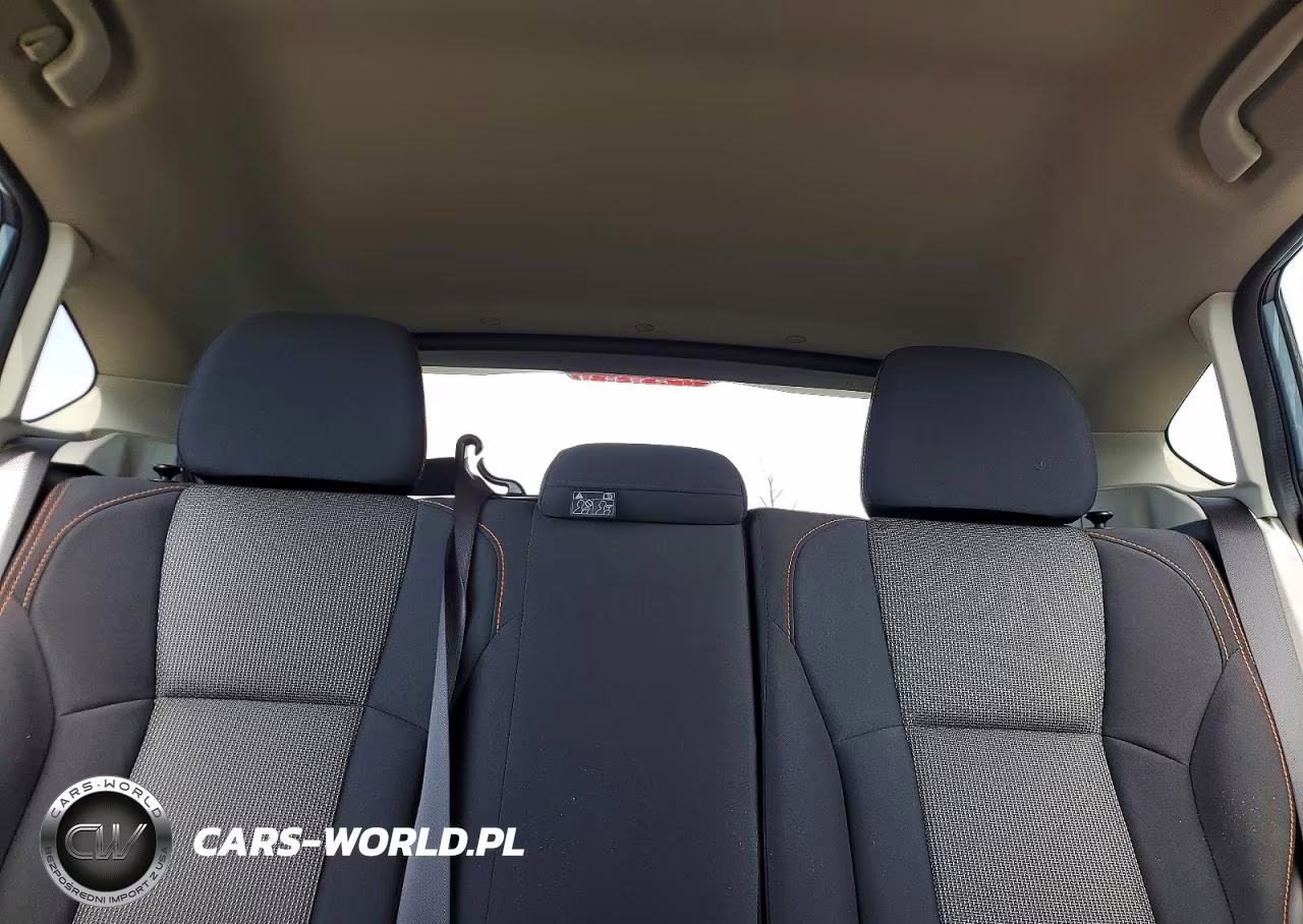 2020 Subaru Crosstrek Premium VIN:JF2GTAPC6L8233478 - 10