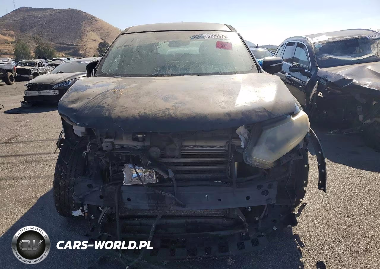 2015 Nissan Rogue S VIN:KNMAT2MTXFP506155 - 5