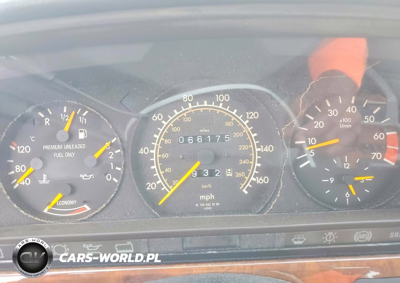 1991 Mercedes-Benz 560 Sec VIN:WDBCA45E3MA592496 - 9