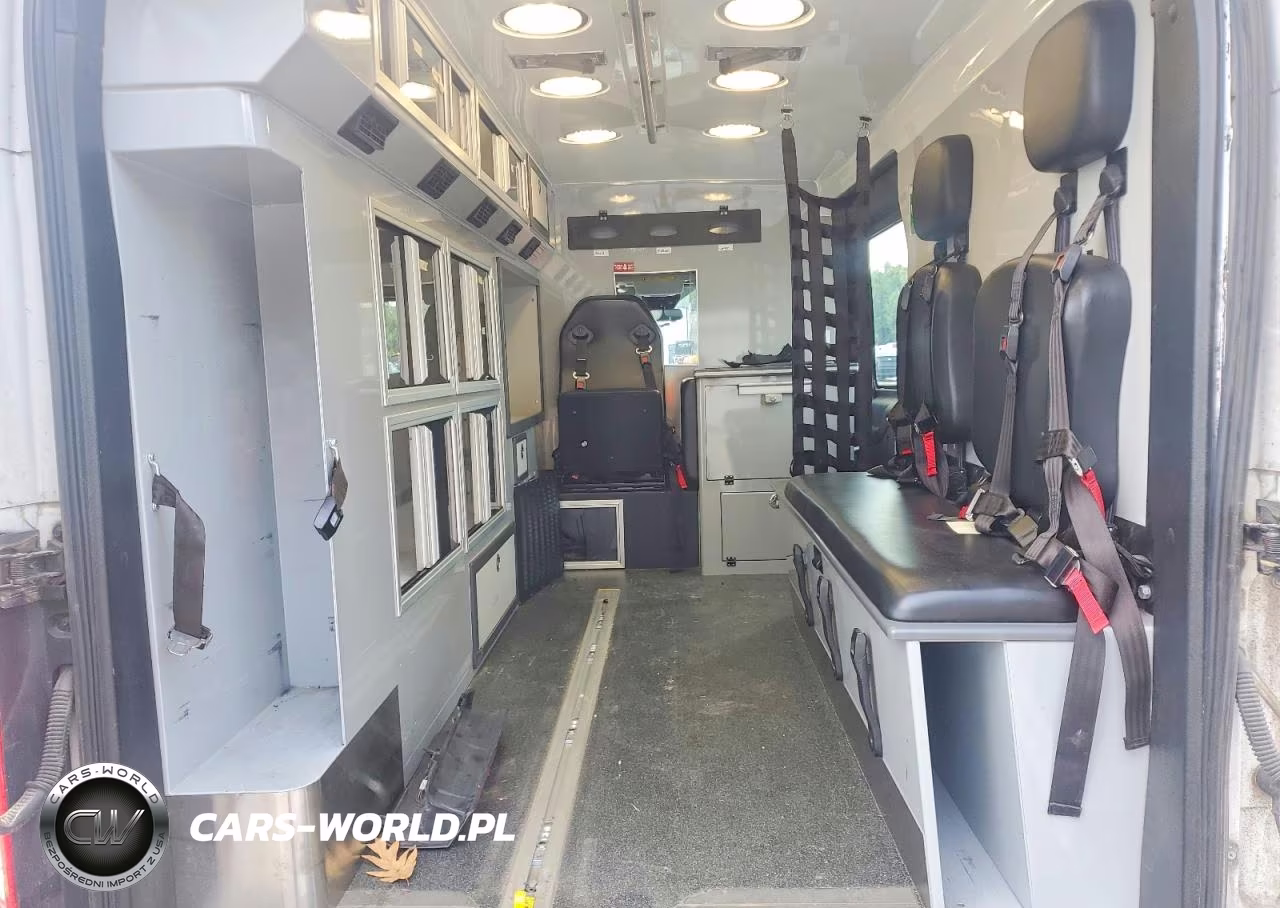 2019 Ford Transit T- - Ambulance VIN:1FDYR2CM2KKA63087 - 10