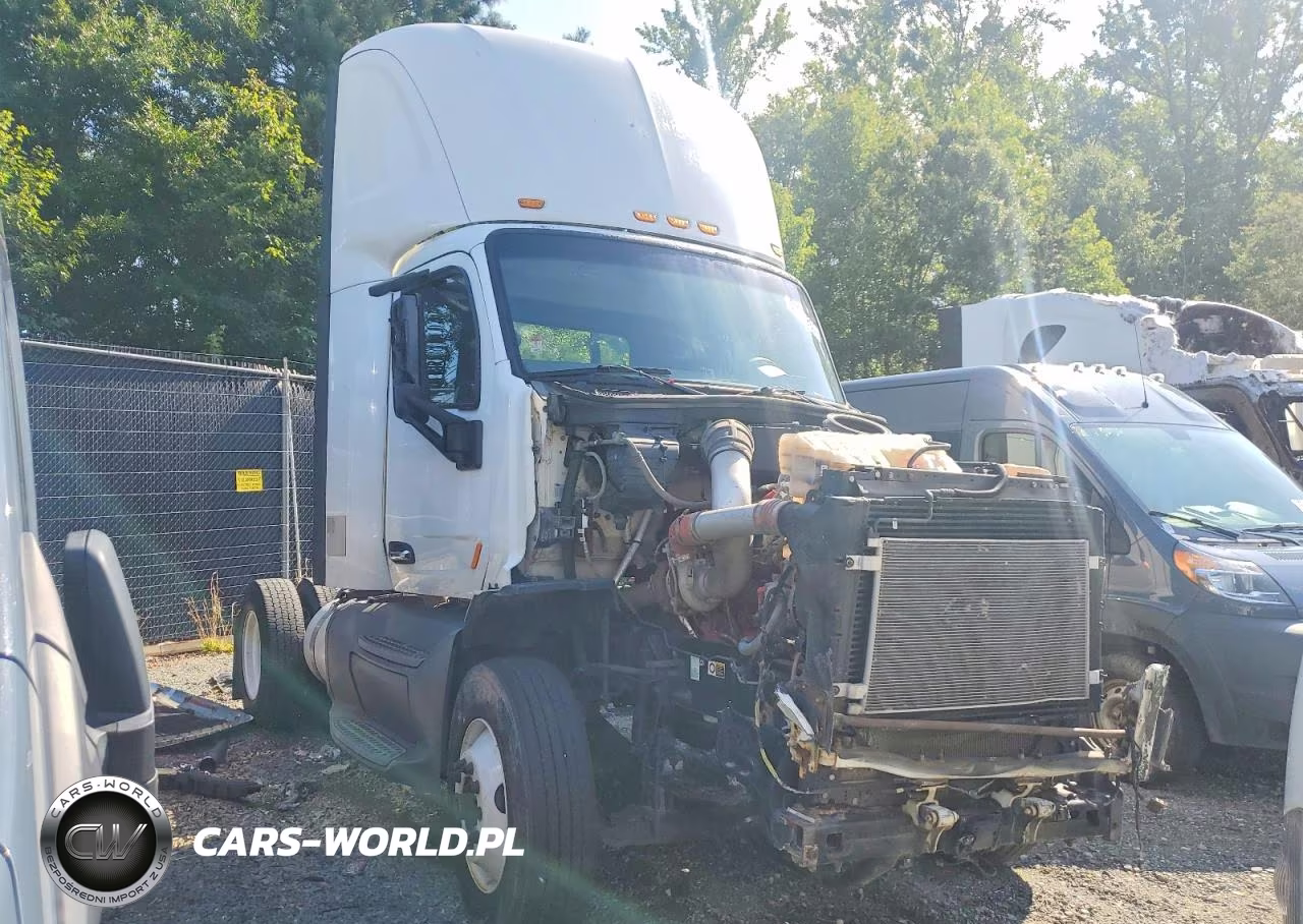 2015 Peterbilt 579 Semi Truck
