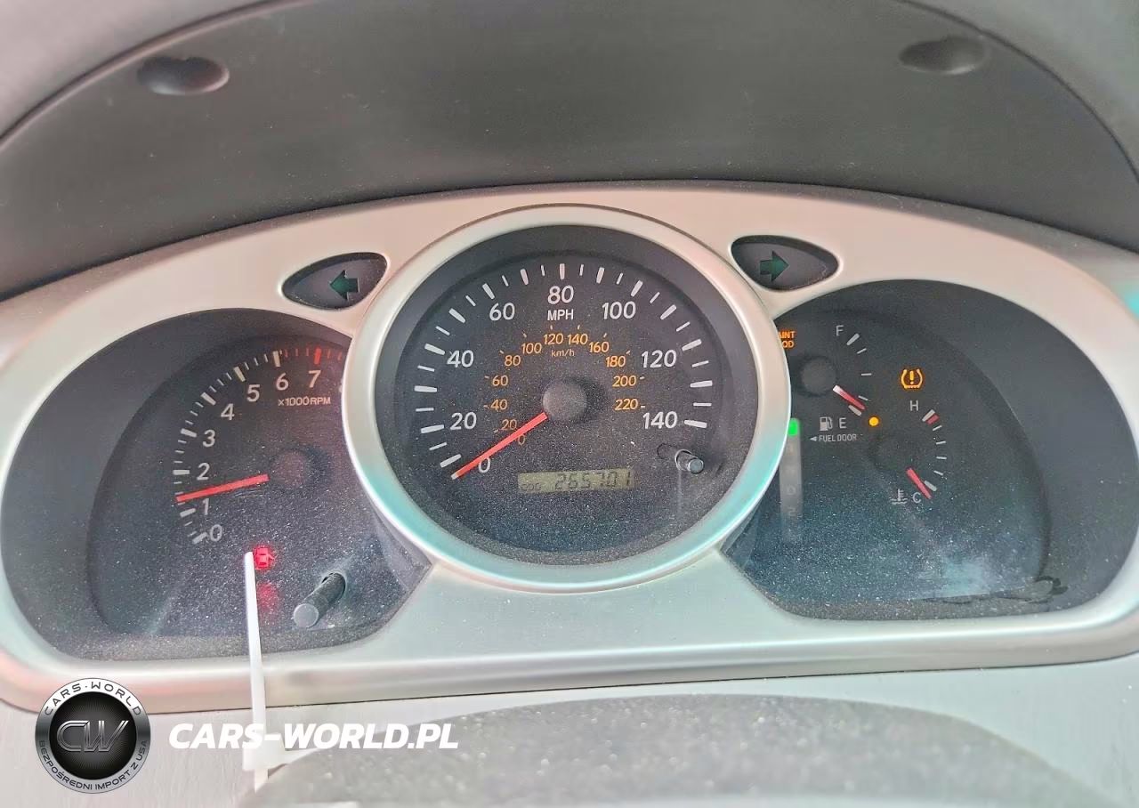 2005 Toyota Highlander Base VIN:JTEGD21A350125485 - 9