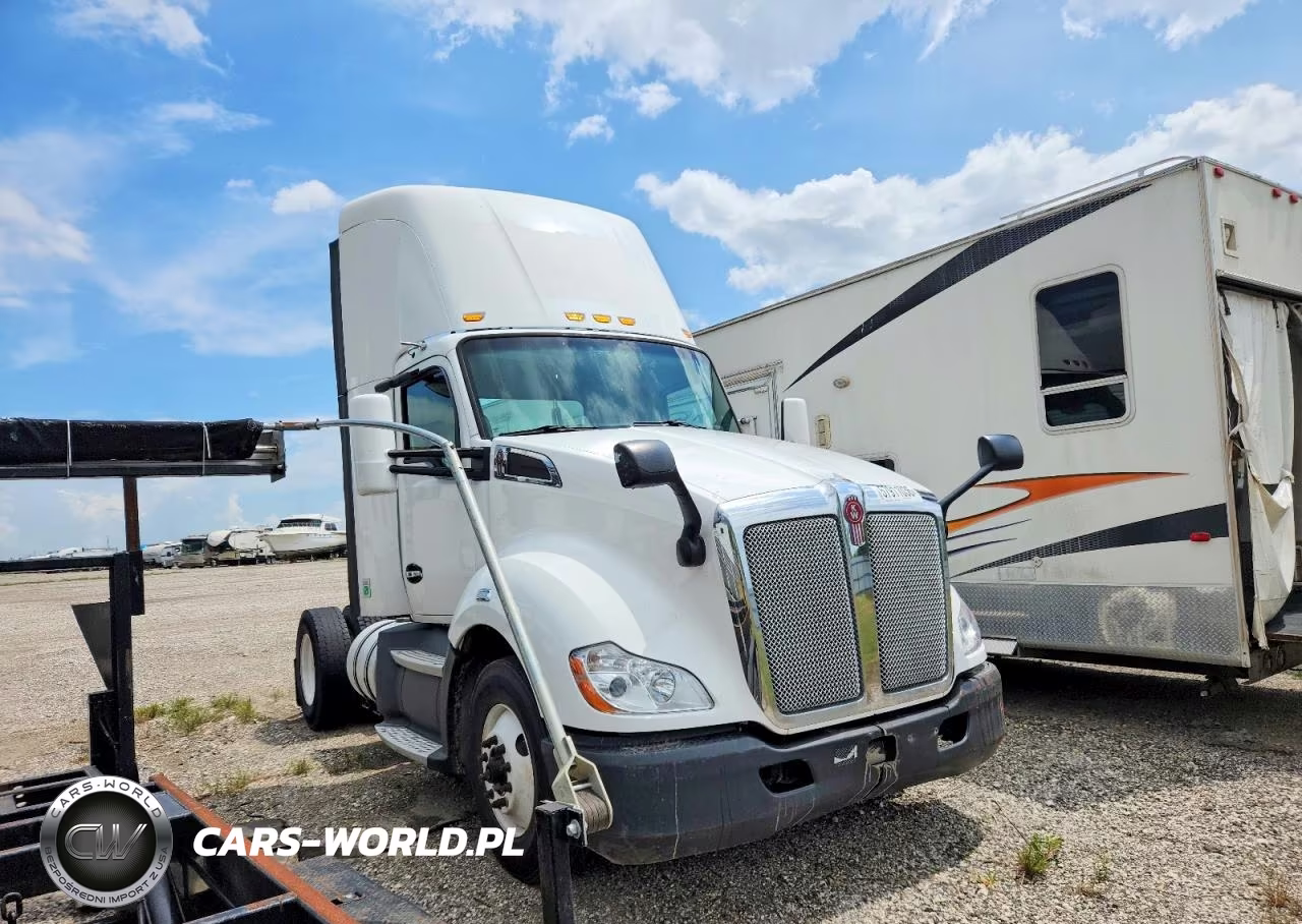 2016 Kenworth T680 Semi Truck