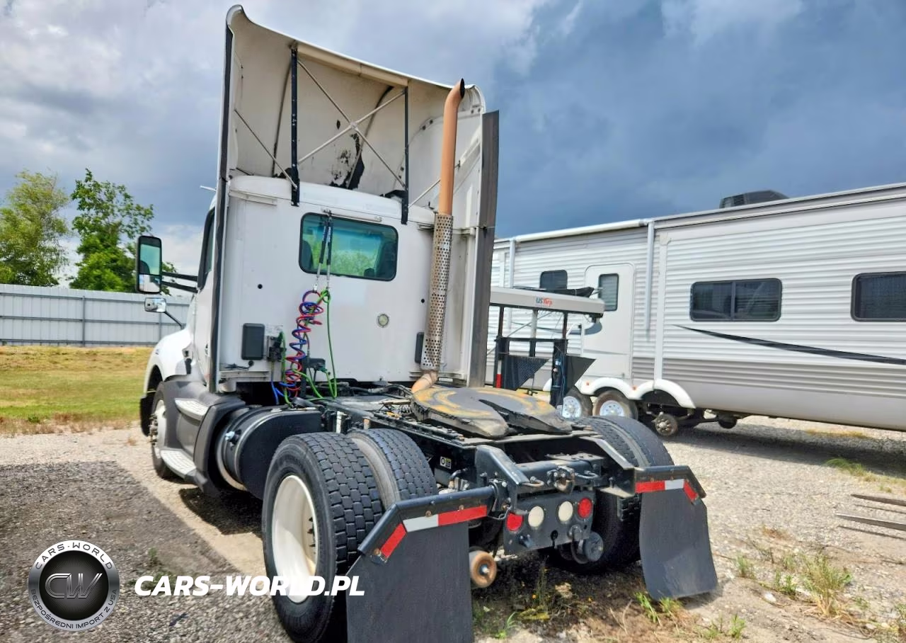 2016 Kenworth T680 Semi Truck VIN:1XKYA48X3GJ496462 - 3