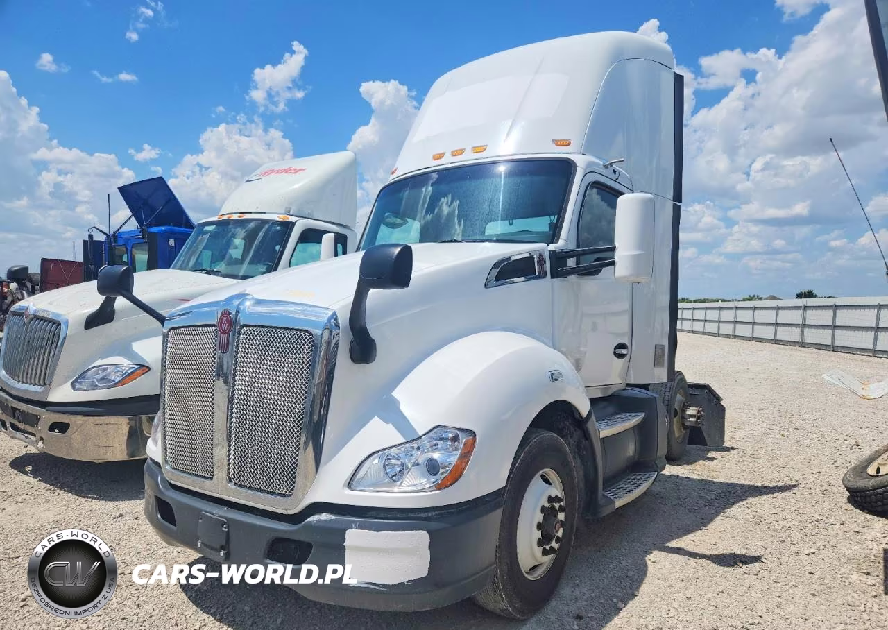 2016 Kenworth Construction T680 VIN:1XKYA48X8GJ496523 - 2
