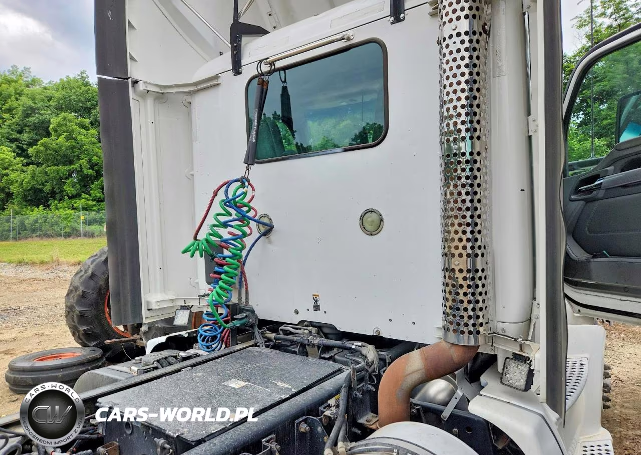 2015 Kenworth Construction T680 VIN:1XKYA48X0FJ462462 - 5