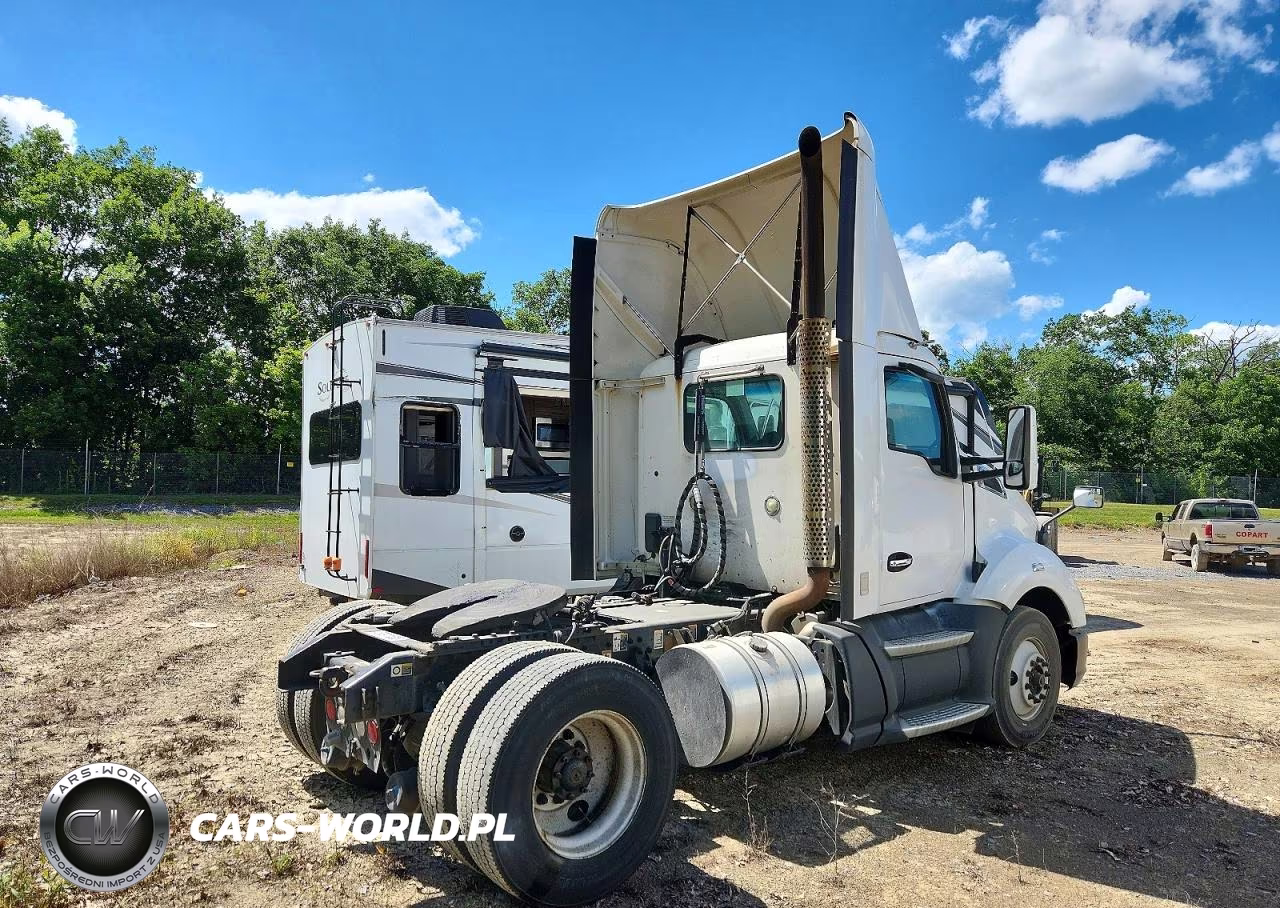 2016 Kenworth Construction T680 VIN:1XKYA48XXGJ119238 - 4