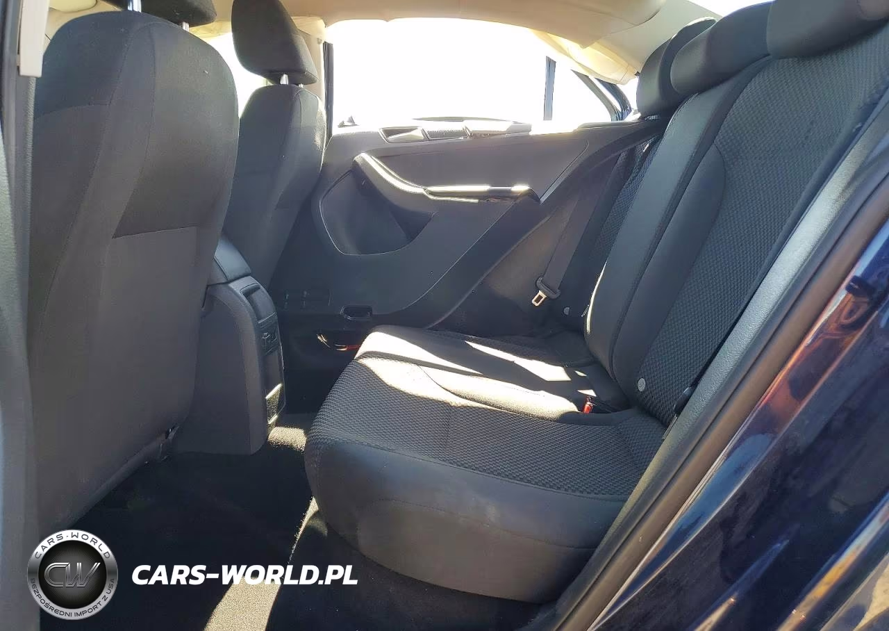 2014 Volkswagen Jetta Base-S VIN:3VW2K7AJ7EM396190 - 10