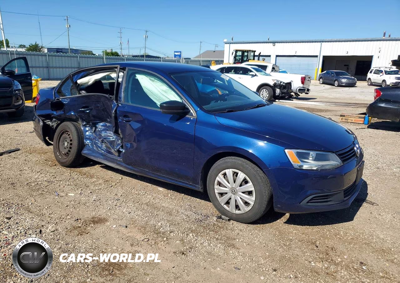 2014 Volkswagen Jetta Base-S VIN:3VW2K7AJ7EM396190 - 4